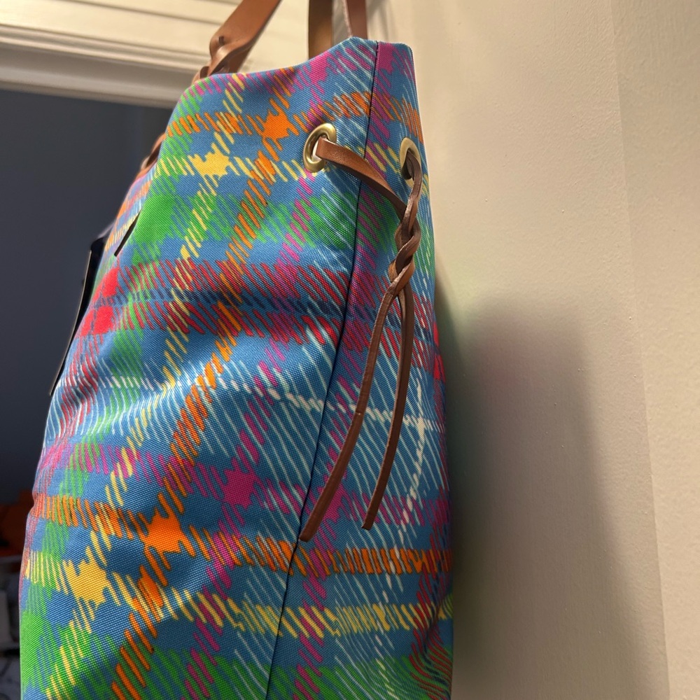 Dooney and Bourke Multicolor Plaid Large Tote Bag - NWT with Dust Bag included - Picture 4 of 15